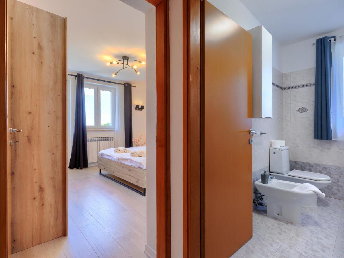 Hrvatin By Interhome Pula